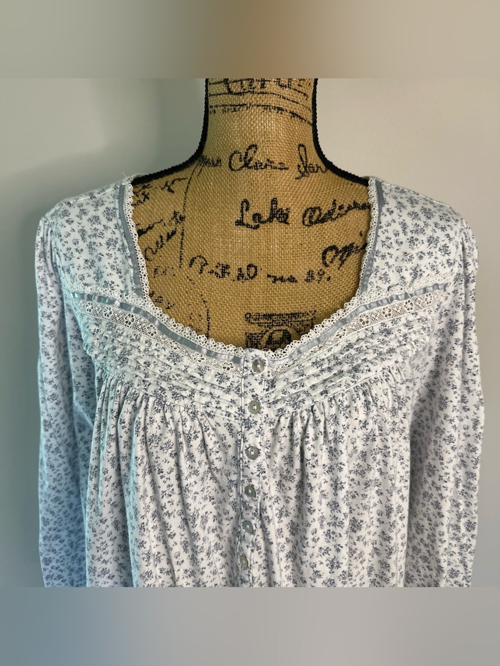 Eileen West Size L Nightgown Floral White Blue Lace Long Sleeve Sleep Cotton - Picture 2 of 12